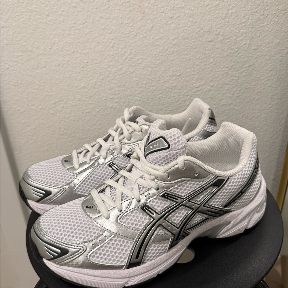 ASICS Women's White and Gray Gel 1130 - Picture 5 of 6